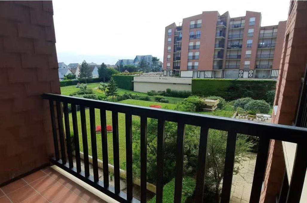 La Suite Emeraude, Studio Chic, Acces Direct Plage Cabourg Kültér fotó